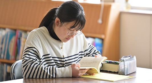 入学金・奨学金制度